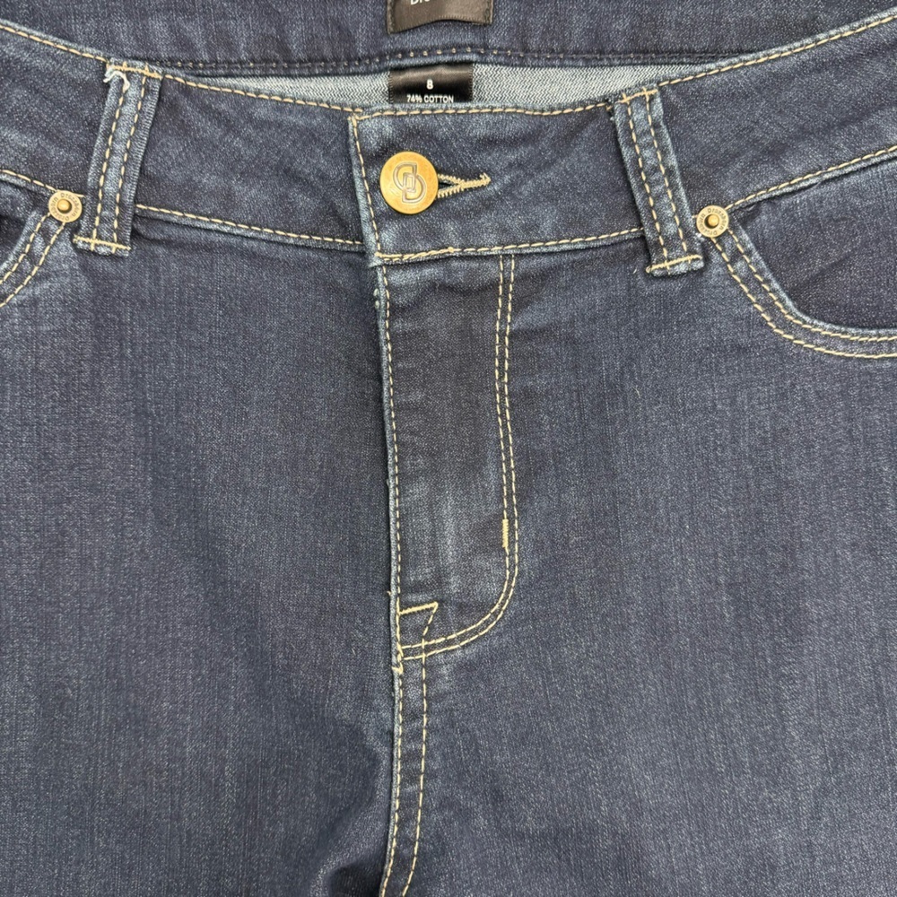 Dress Barn Slim Leg High Rise Dark Wash Denim Classic 5 Pocket Jeans Size 8 NEW - Picture 5 of 8